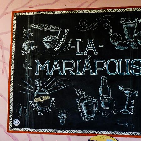Hostal La Mariapolis เนโคคลิ ภายนอก รูปภาพ