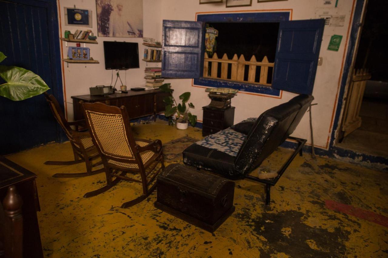 Hostal La Mariapolis เนโคคลิ ภายนอก รูปภาพ