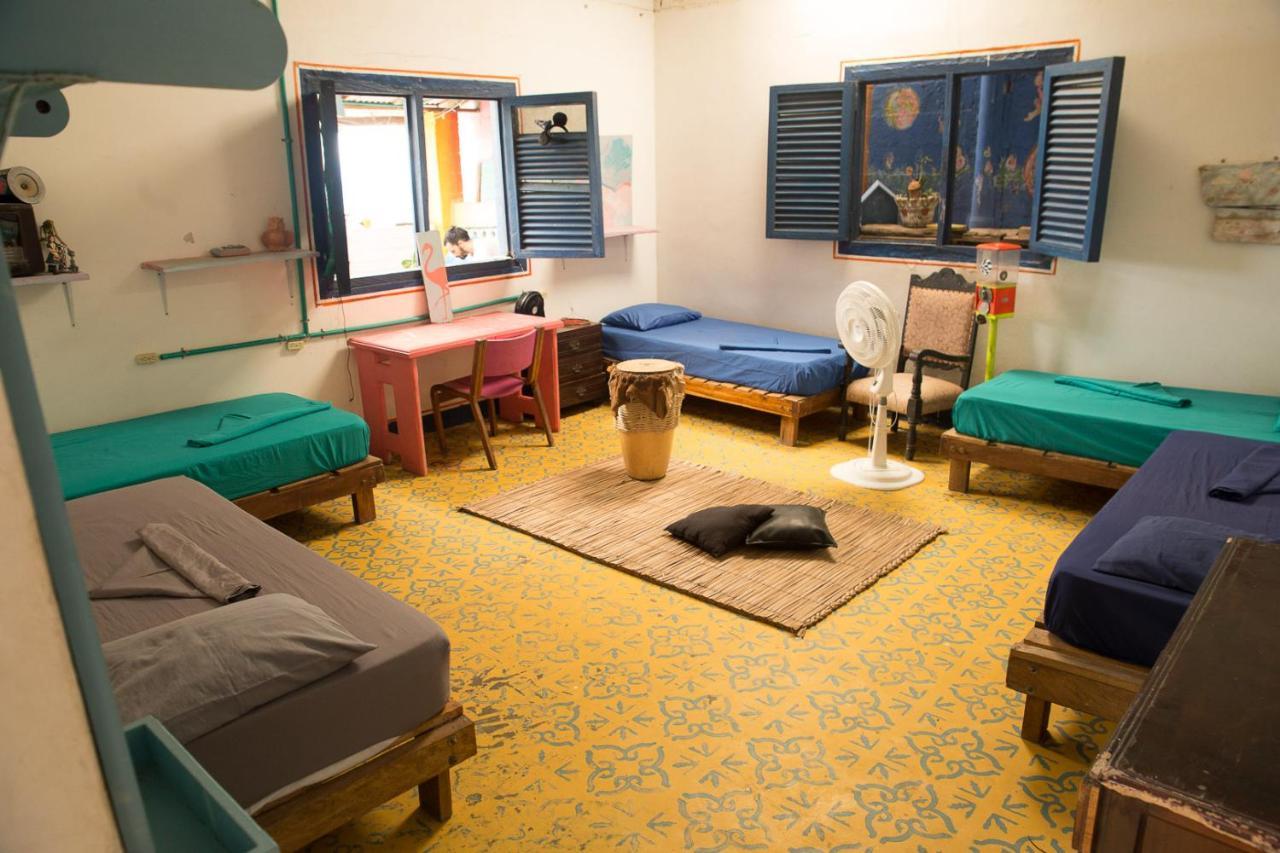 Hostal La Mariapolis เนโคคลิ ภายนอก รูปภาพ