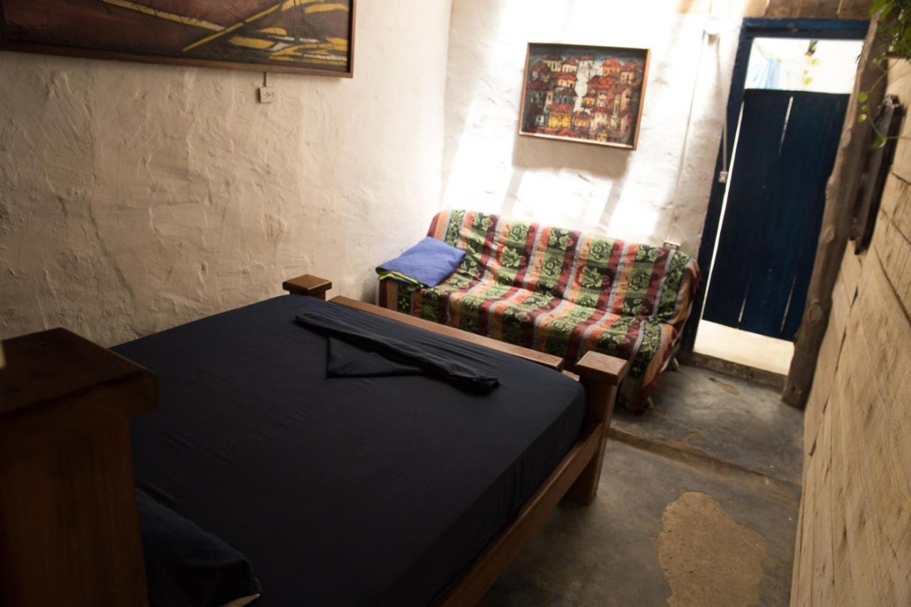 Hostal La Mariapolis เนโคคลิ ภายนอก รูปภาพ