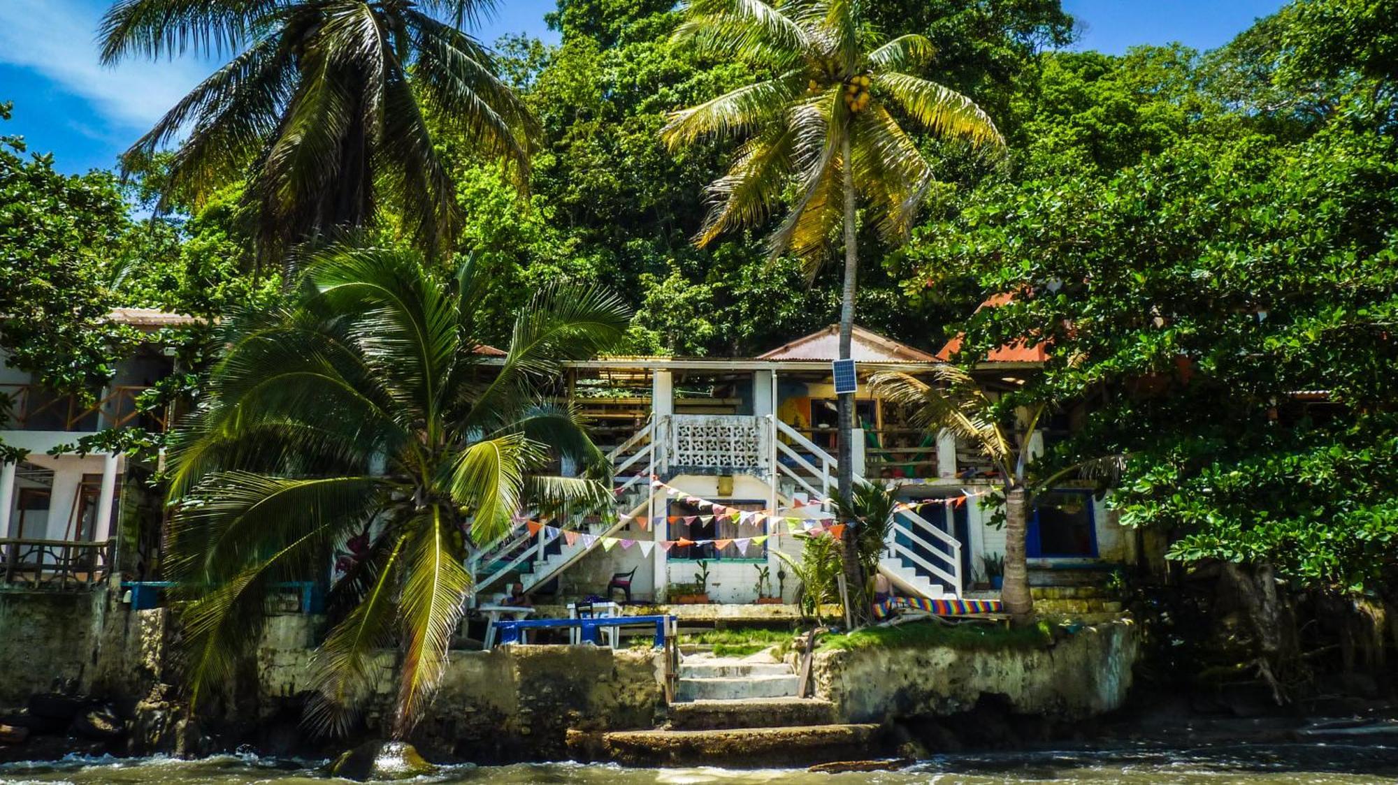 Hostal La Mariapolis เนโคคลิ ภายนอก รูปภาพ